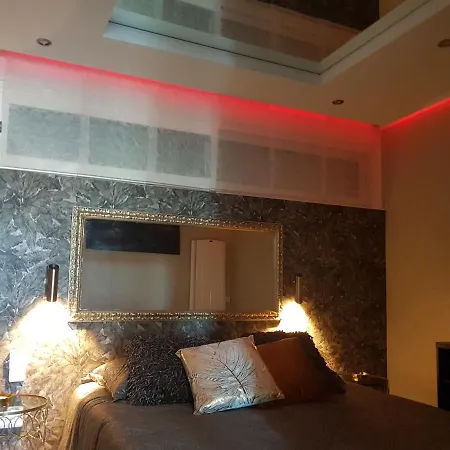 Luxury Port Ambonne Village Naturiste Apartment